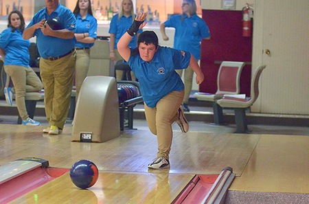 Bowling Earns a Pair of Wins Over Hilbert
