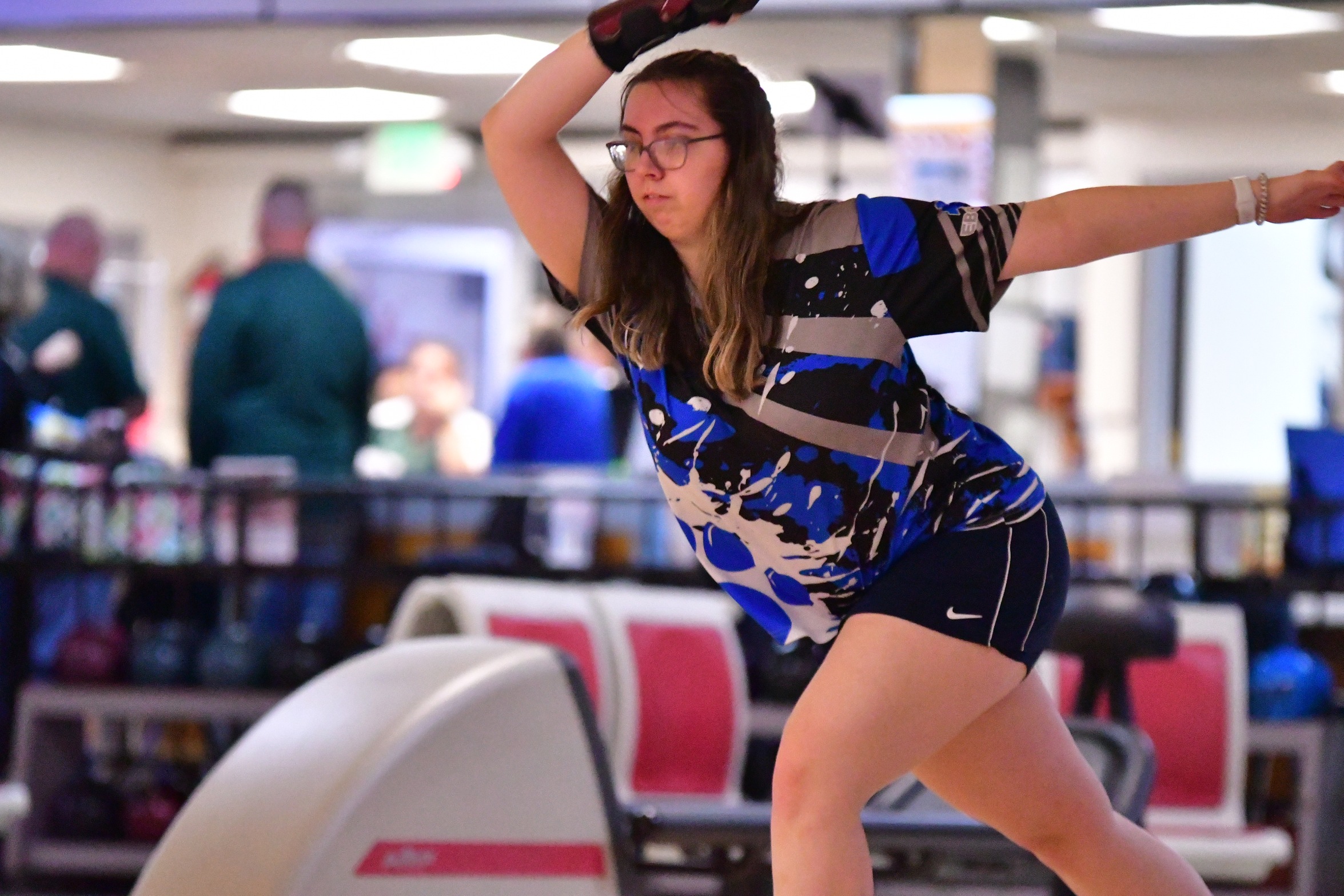 Warrene Leads Women’s Bowling on Second Day of AMCC Round Robin 2