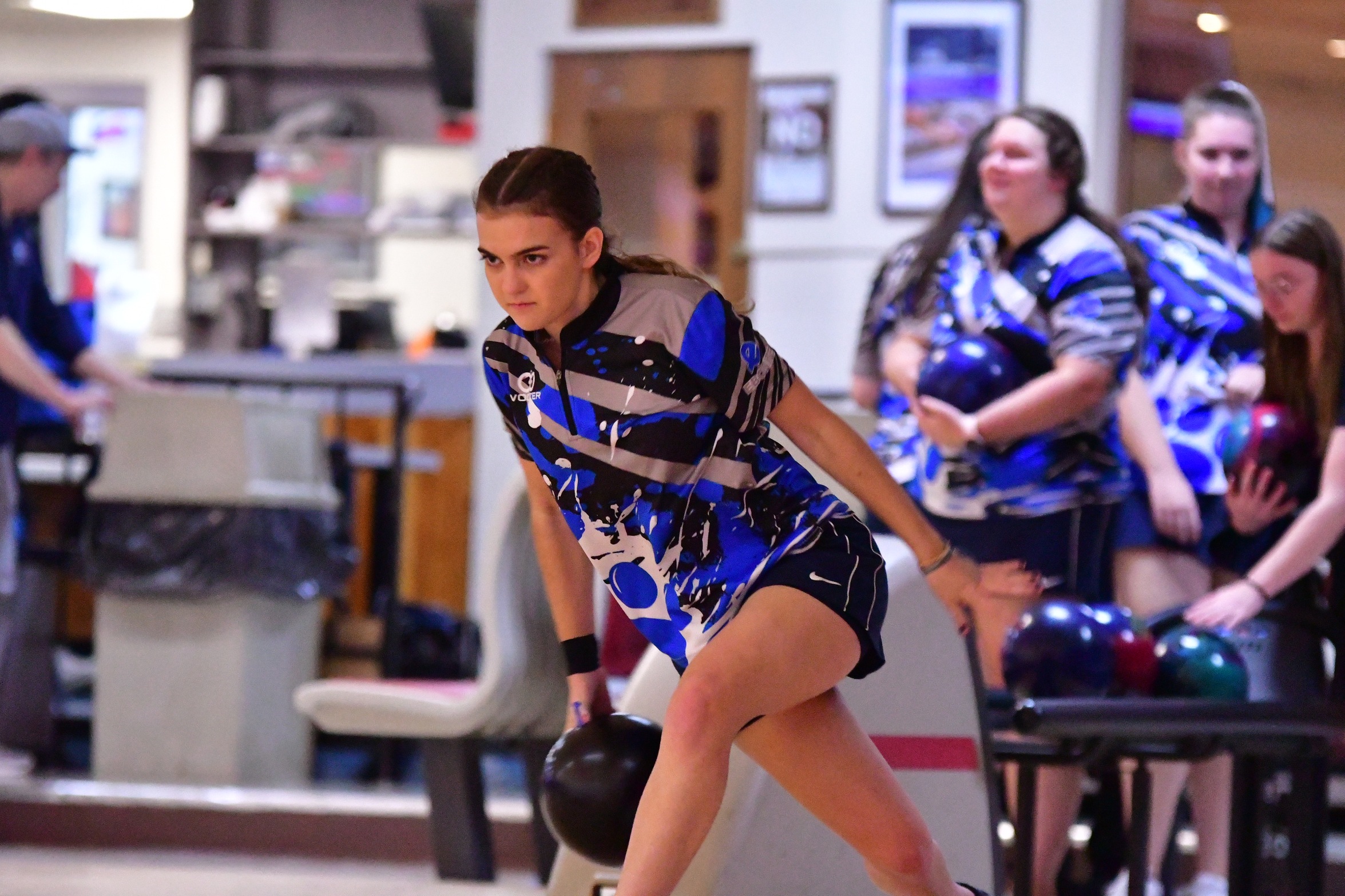 Women’s Bowling Stands In Eighth Place After First Day of Daemen Classic