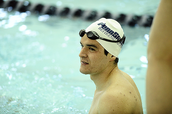 Simon Named AMCC Swimmer of the Year Again; Eleven Earn All-Conference
