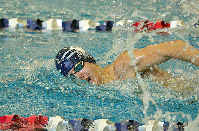 Men's Swimming and Diving Places Second at Blue Devil Invite