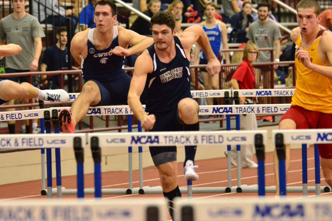Men's Track Competes at Dragon Open