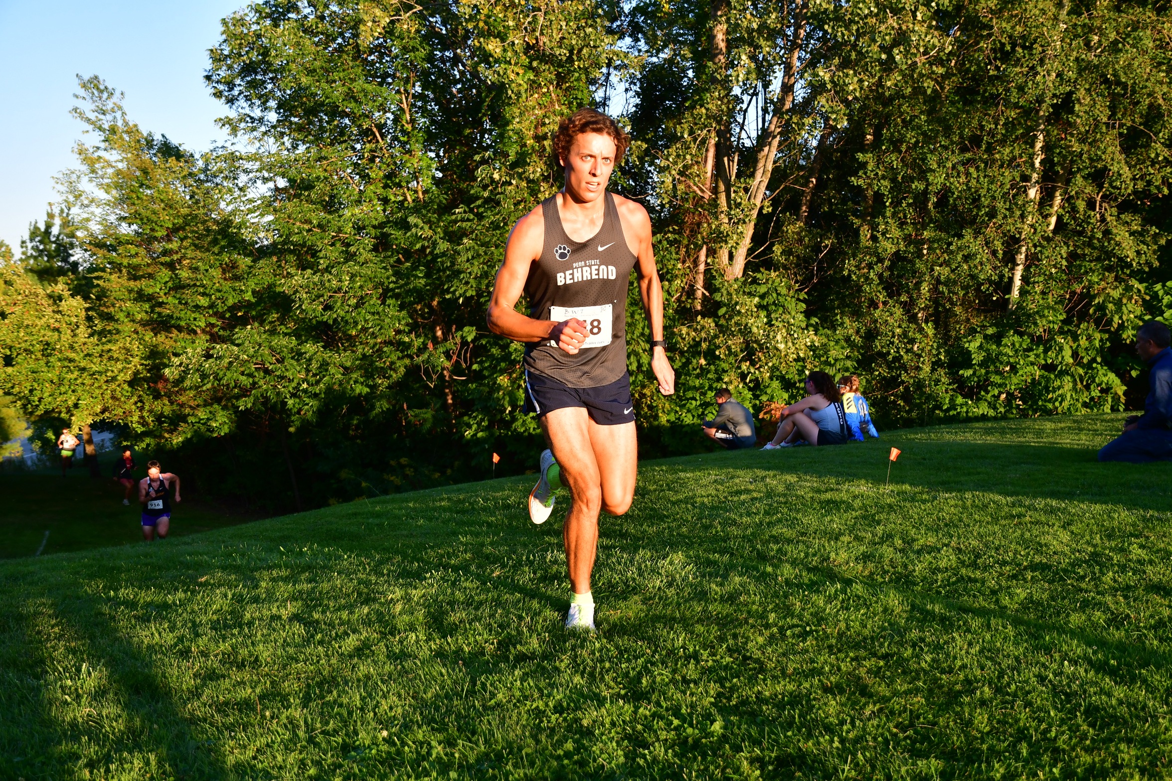 Men’s Cross Country Places Sixth At Houghton Invite