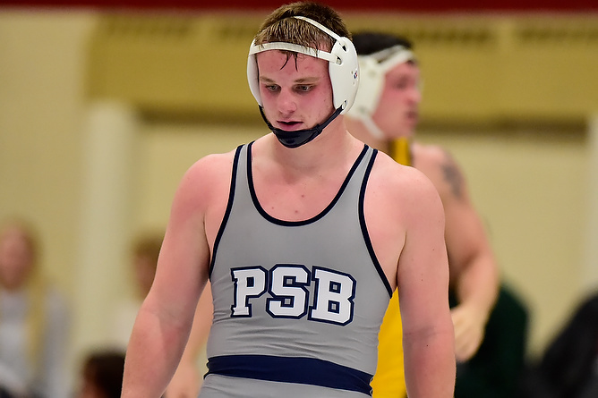 Paulson Places Third at 184; Advances to NCAA DIII Championships