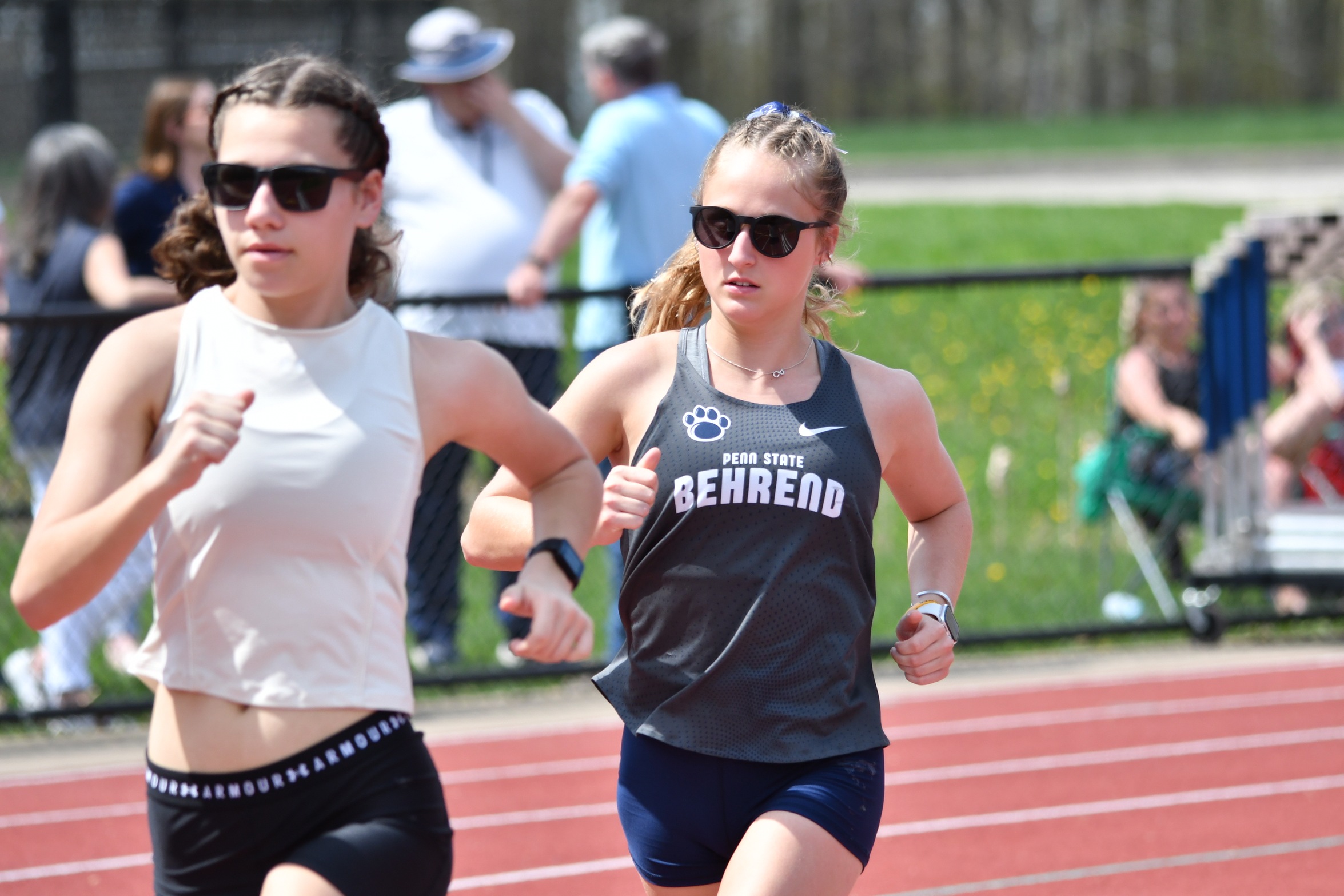 Women’s Indoor Track & Field Competes At SPIRE Midwest Open