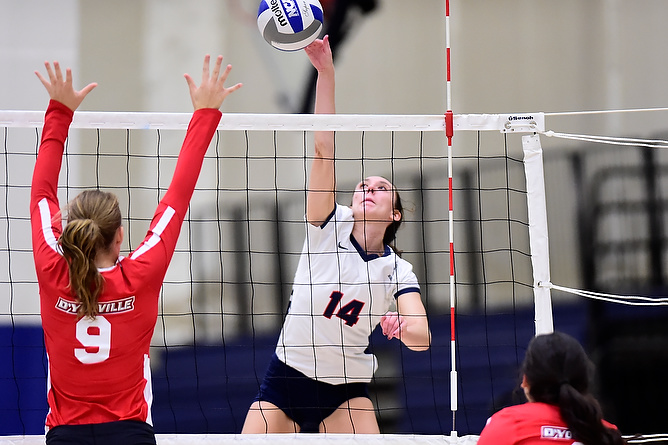 Behrend Downs Thiel in Non-Conference Match