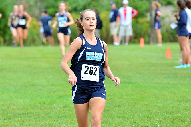 Women's Cross Country Competes at Oberlin