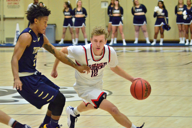 Lions Advance to Championship Game in Holiday Tournament
