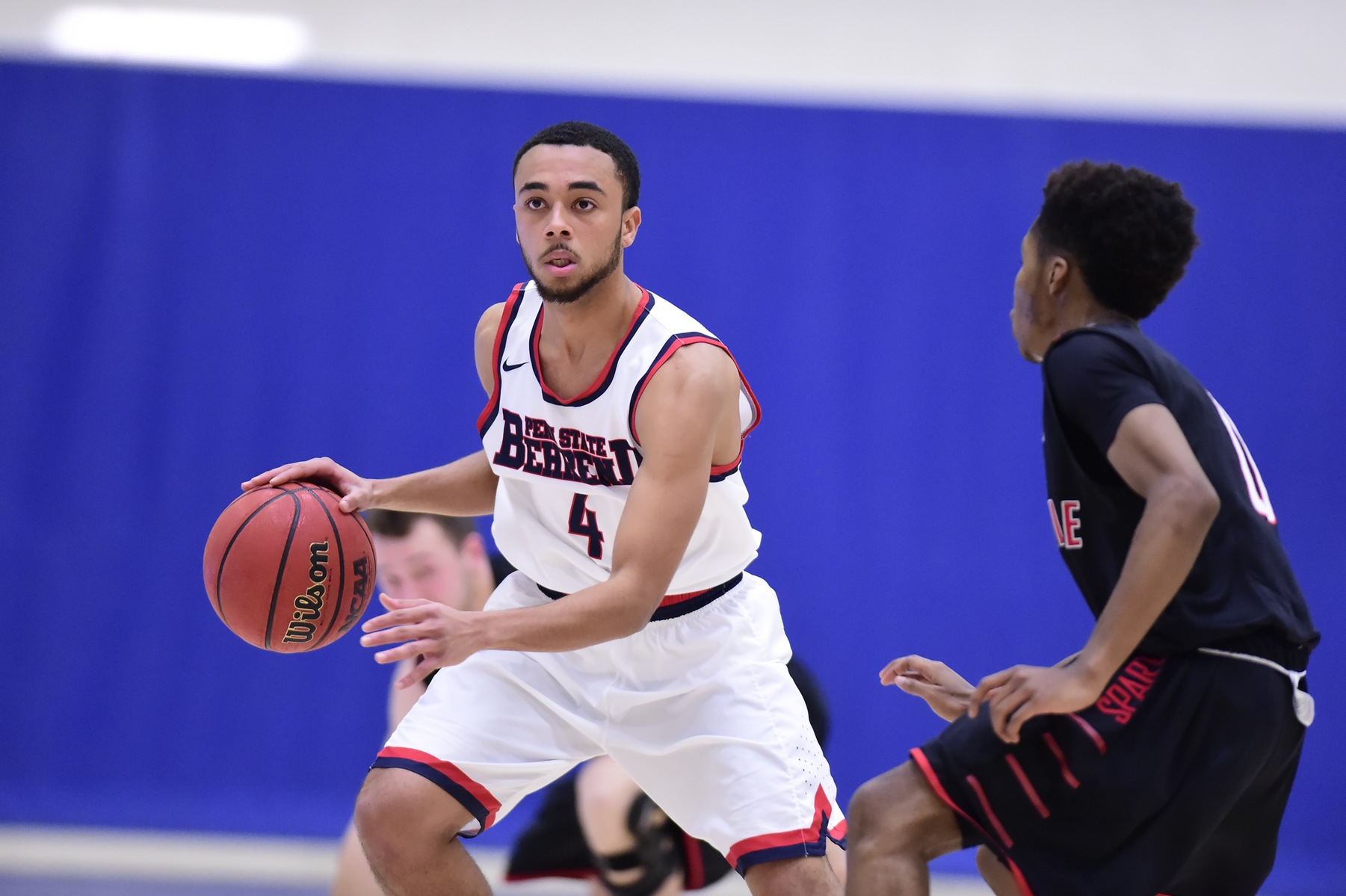 Men's Basketball Undefeated AMCC Record Ends