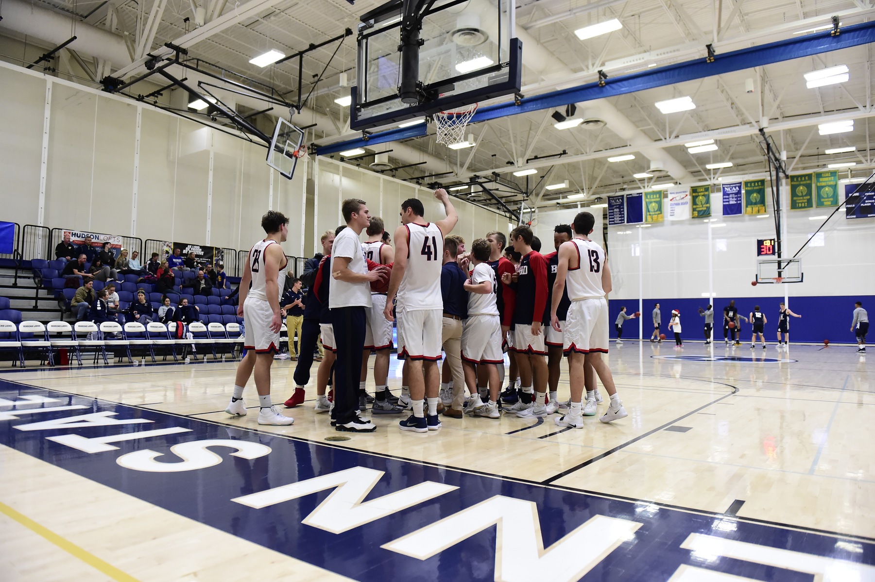 Men's Basketball Set to Battle La Roche in AMCC Championship Game; Lions Down Medaille in Semifinals