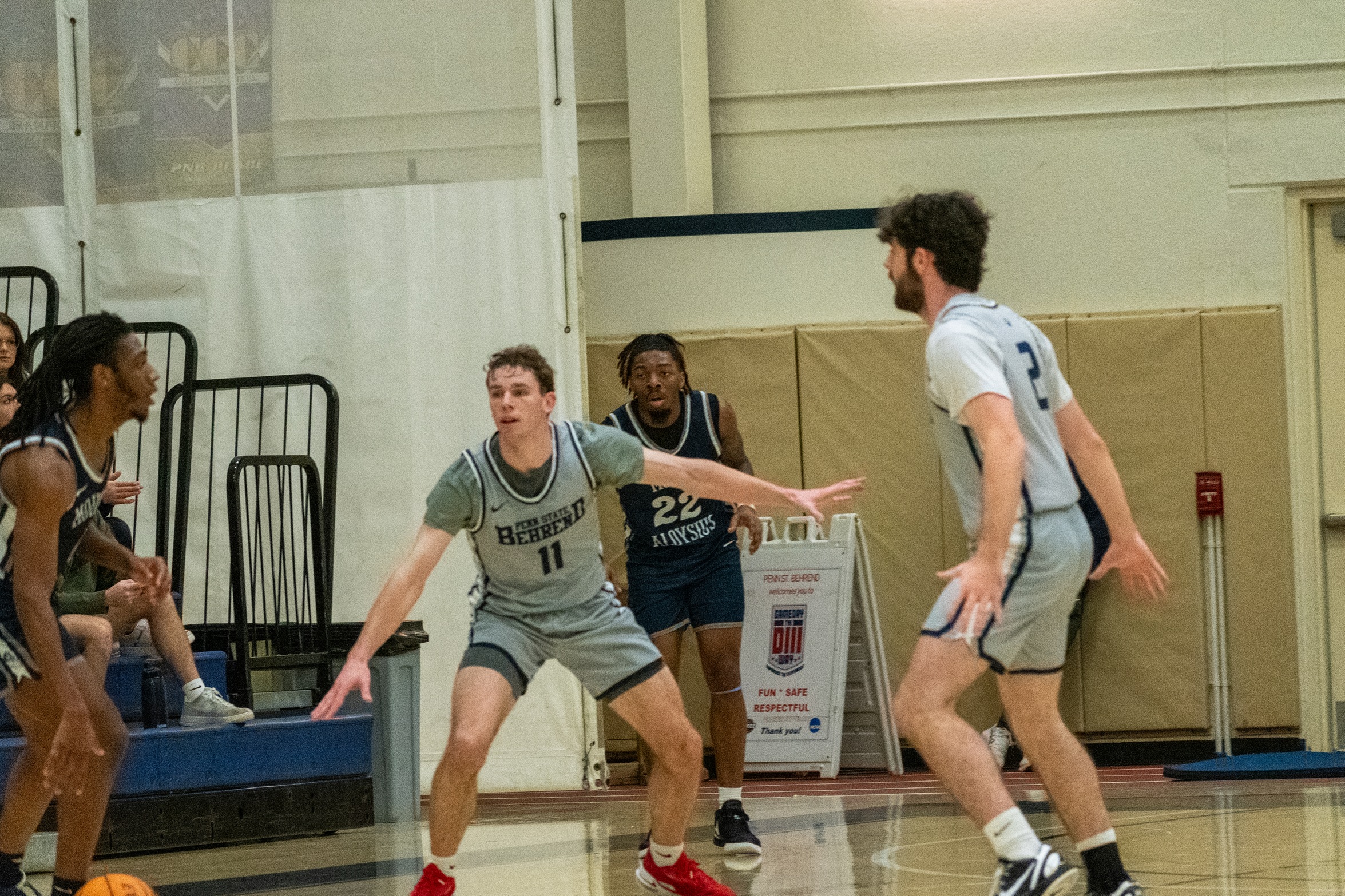Men's Basketball Tripped Up By Alvernia in First Round of Steel Club Classic
