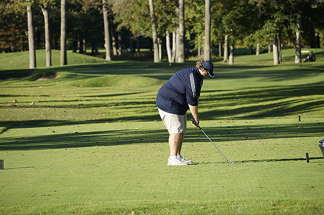 Men's Golf Takes Second at Carnegie Mellon Fall Invite