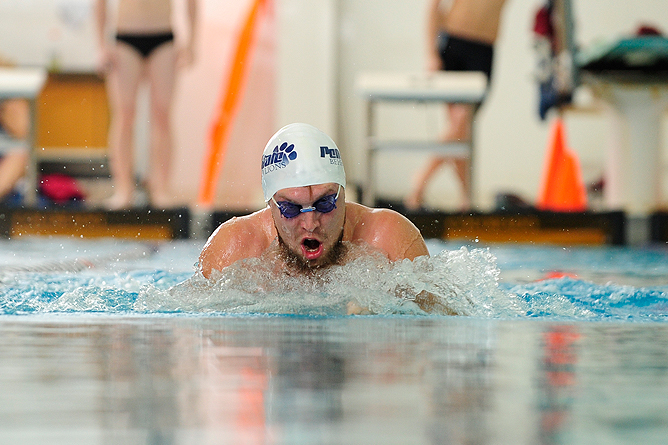 Third Straight Win For Men's Swimming and Diving