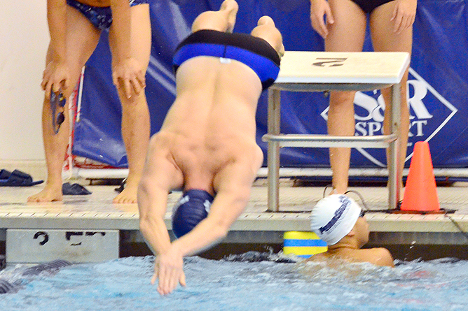 Men's Swimming and Diving Sit Third at Fredonia Invitational
