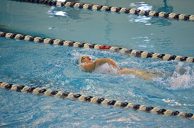 Men's and Women's Swimming Finishes First at Pitt-Bradford Relays