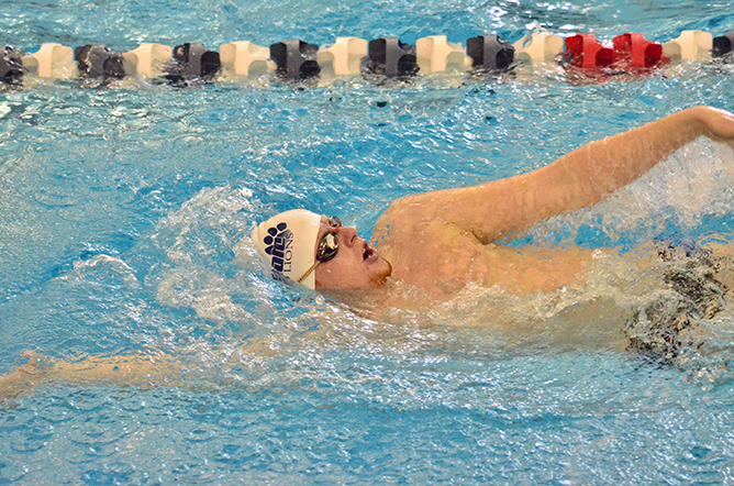 Behrend Takes Fourth Place at Blue Devil Invite
