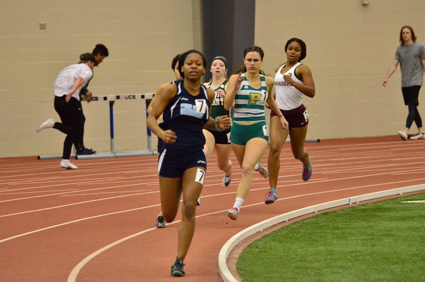 Women's Track Competes at Carnegie Mellon