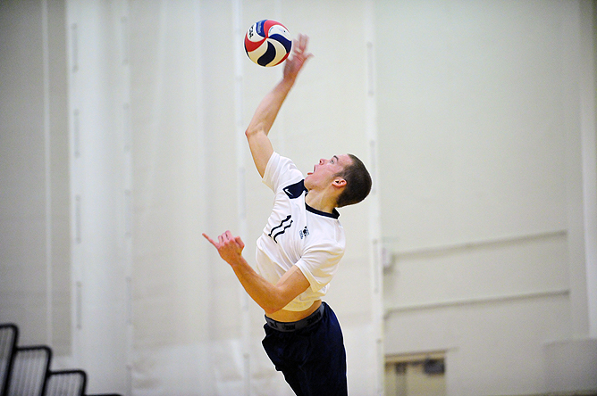 D'Youville Edges Men's Volleyball in Five Sets