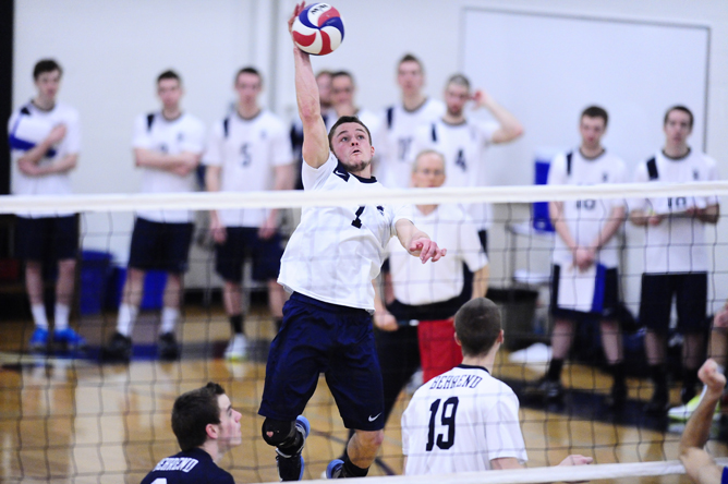Thiel Sweeps Men's Volleyball
