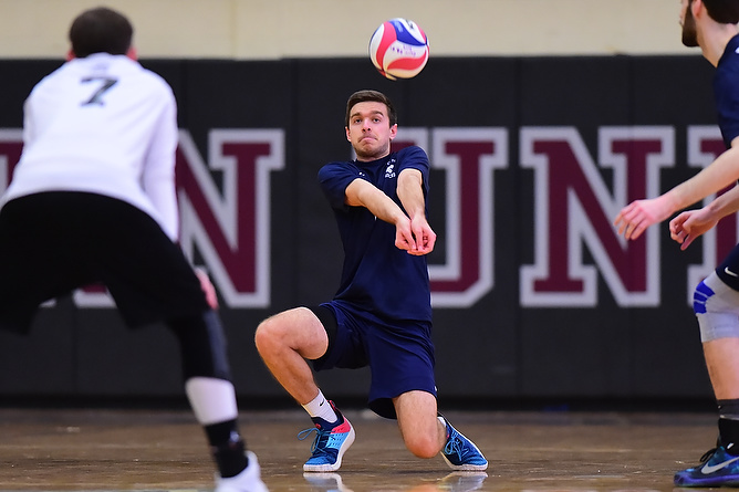 Behrend Men's Volleyball Host Medaille For Senior Night Tuesday