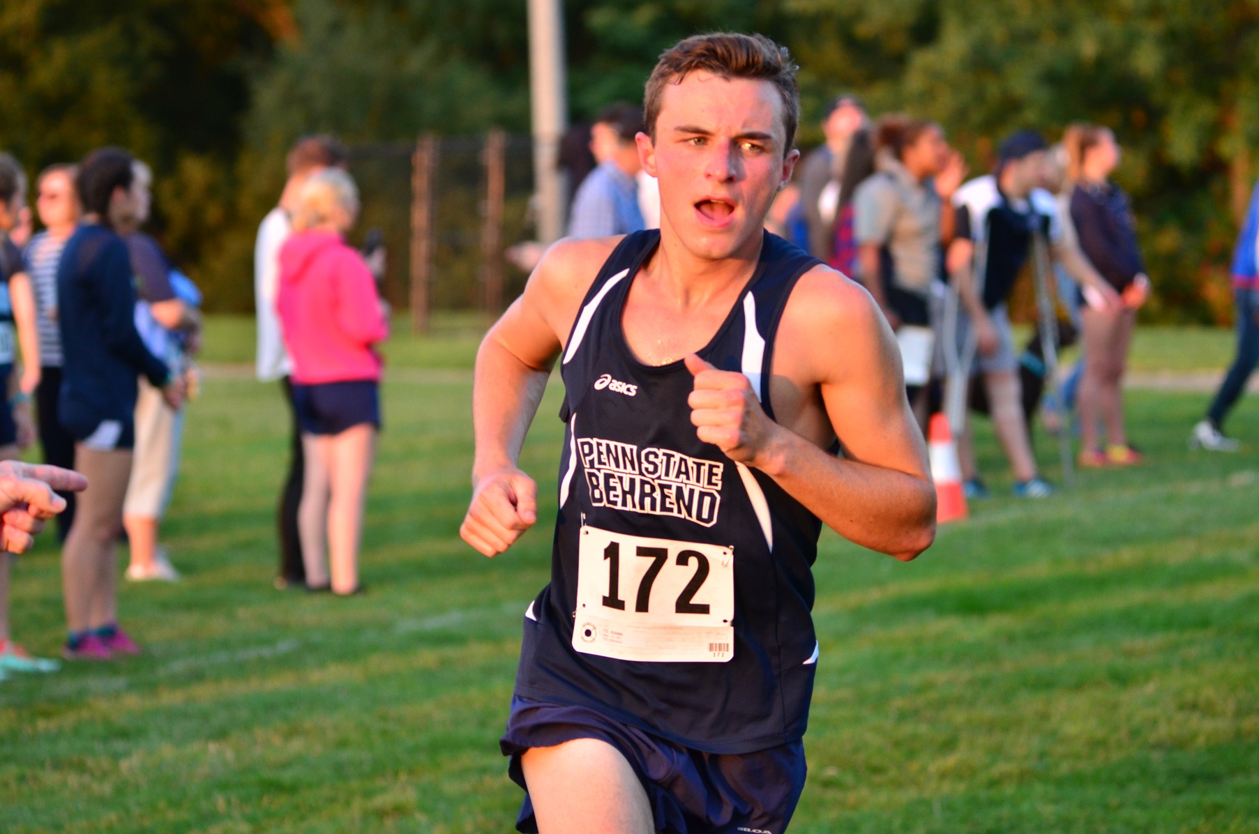 Men's Cross Country Finish Fourth at Houghton