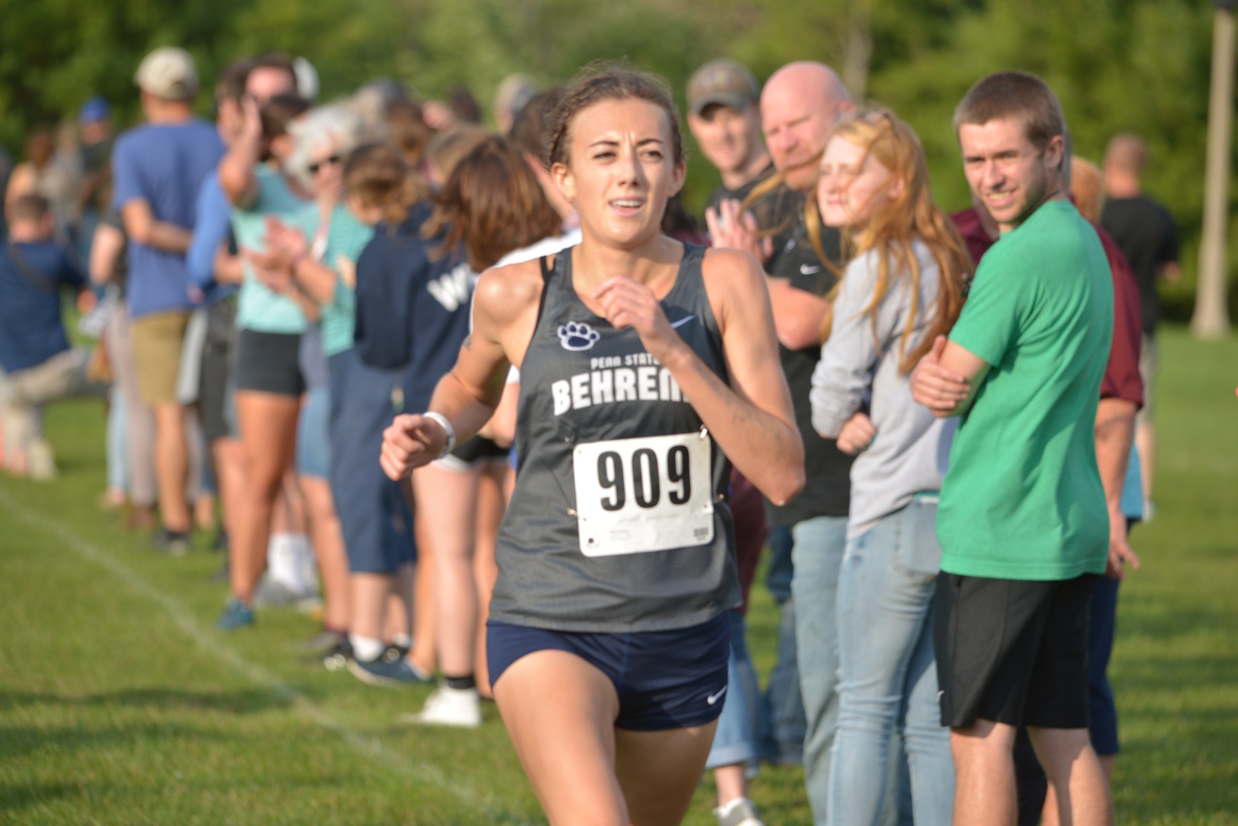 Women's Cross Country Finishes First at Behrend Invite