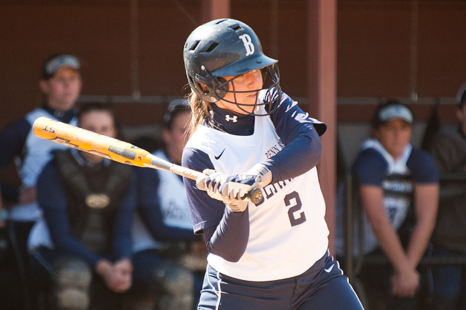 Softball Topped by Dominican, Wittenberg