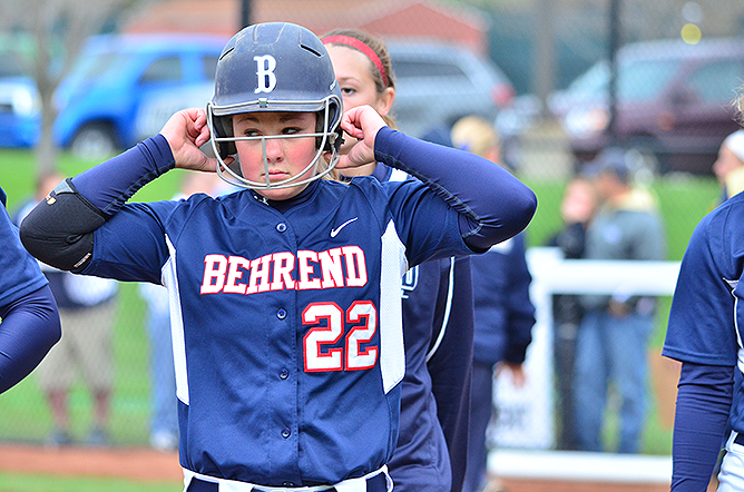 Softball Downs Franciscan in AMCC Opener