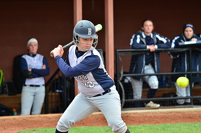 Softball Goes Undefeated At Home; Defeats Mt. Aloysius
