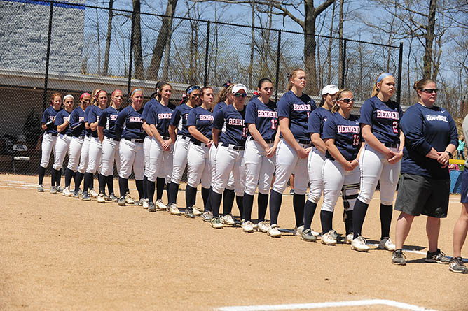 Softball Looks to Defend AMCC Title