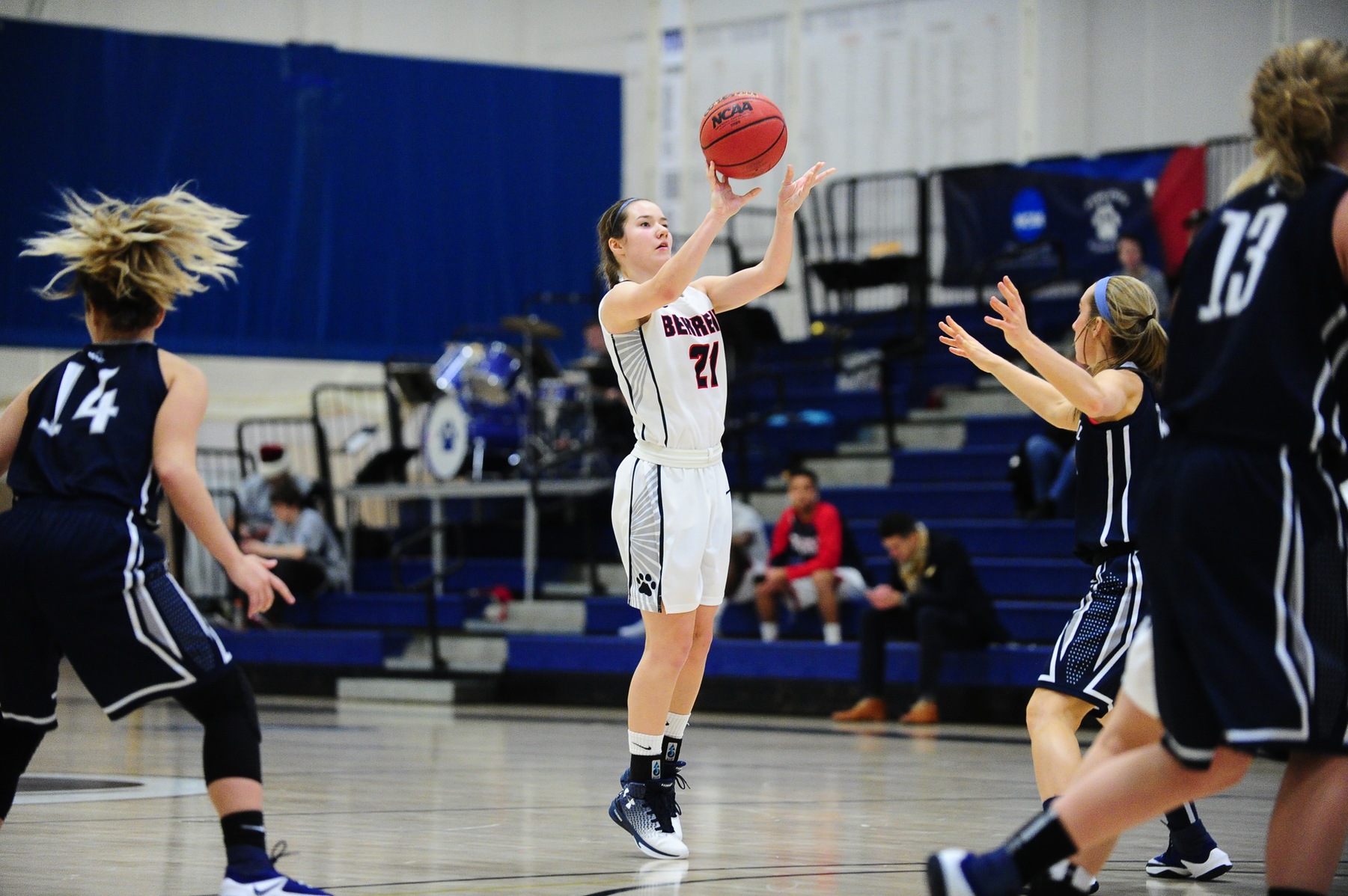 Women's Basketball Tops Franciscan in AMCC Action