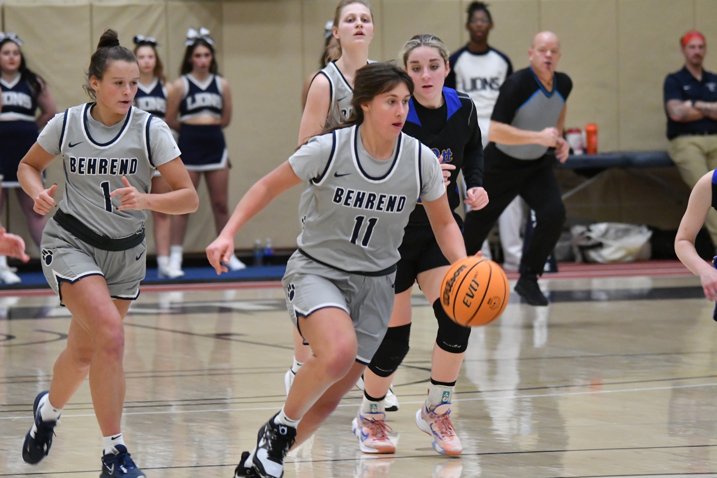 Women's Basketball Downs Pitt-Greensburg in AMCC Action