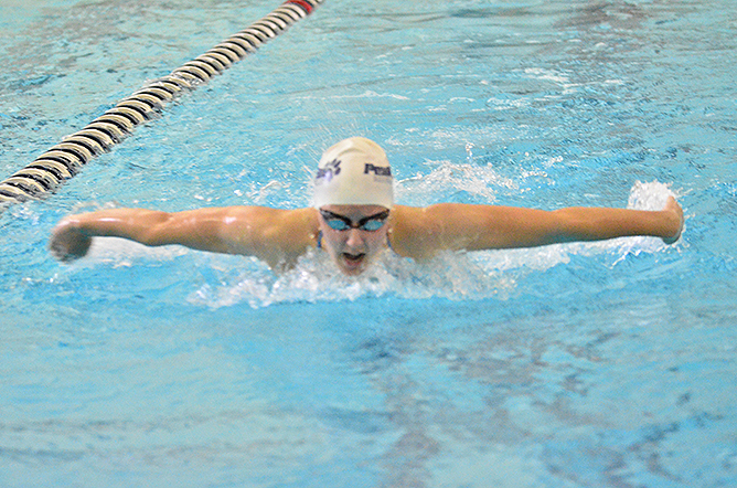 Women's Swimming and Diving Place Eighth at Blue Devil Invite