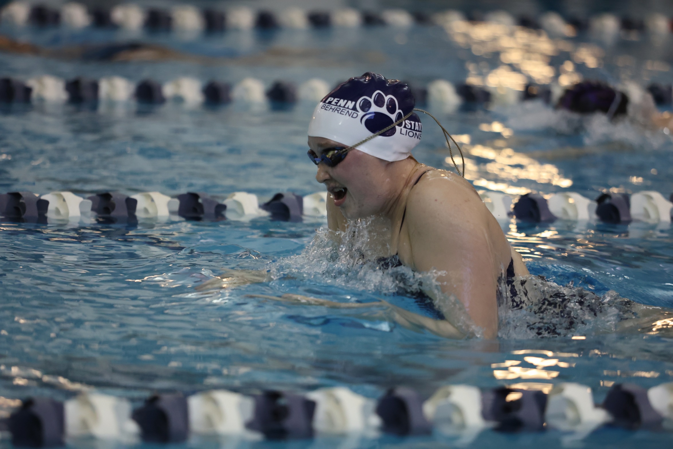 Women's Swimming and Diving Takes 10th at Oberlin Invitational