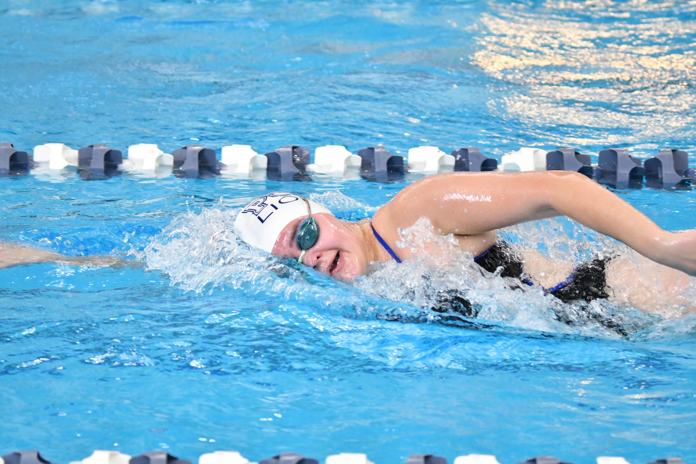 Women's Swimming and Diving Continues to Lead at Blue Devil Invite