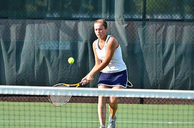 Women's Tennis Sweeps D'Youville in AMCC Action