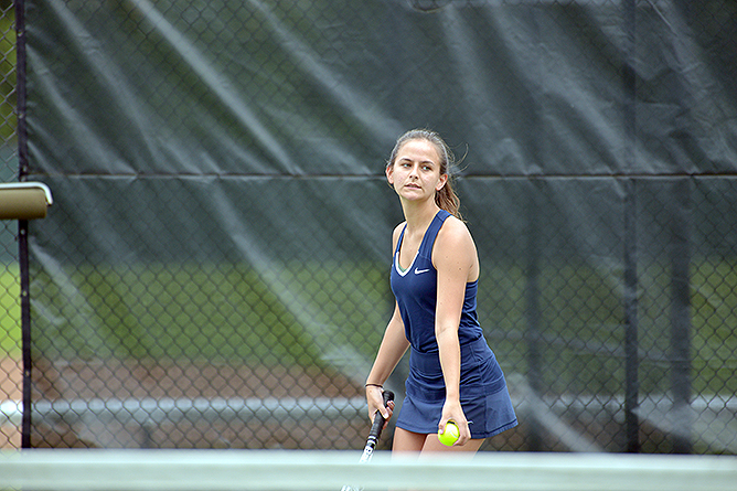 Women's Tennis Travels to Thiel Today