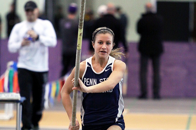 Women's Track and Field Competes at Mid-February Meet