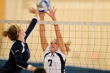 Volleyball Falls To Penn State Altoona in AMCC Semifinals