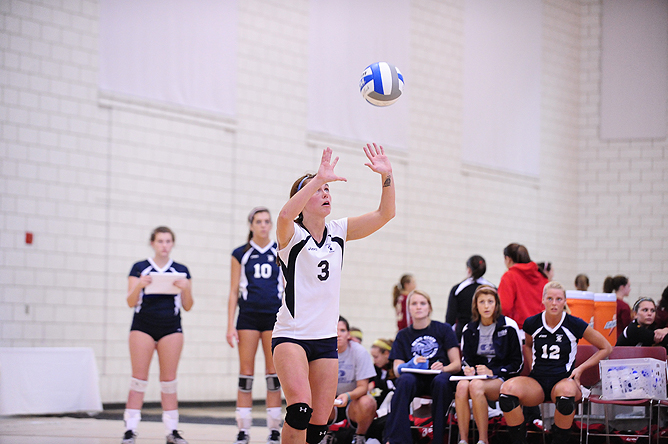 Volleyball Opens Season at Battlefield Classic; Lions Fall Twice