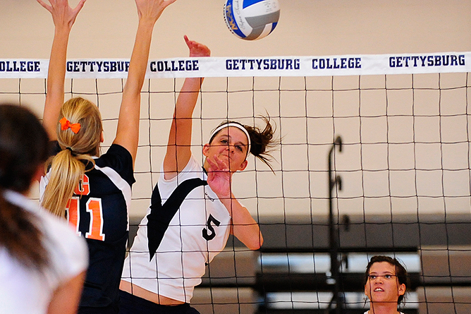 Lions Earn Five-Set Win Over Medaille