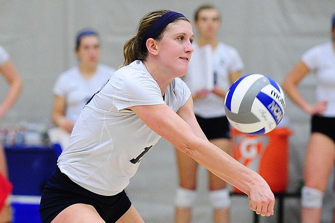 Women's Volleyball Defeats Fredonia in Four