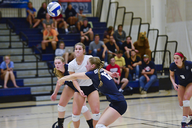 Women's Volleyball Sweeps Medaille; Lions Win Fourth Straight