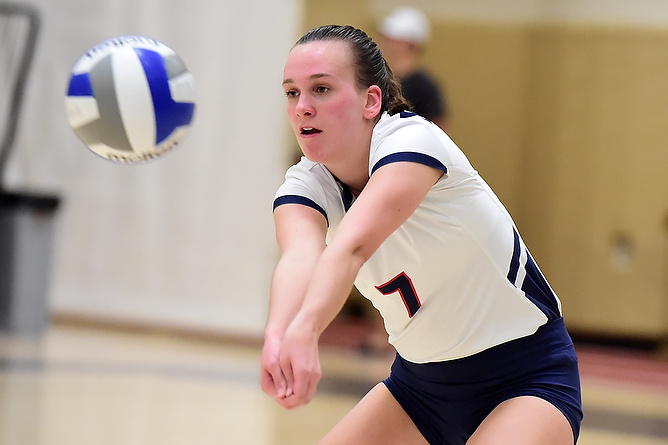 Women's Volleyball Comes Back To Defeat Pitt-Bradford