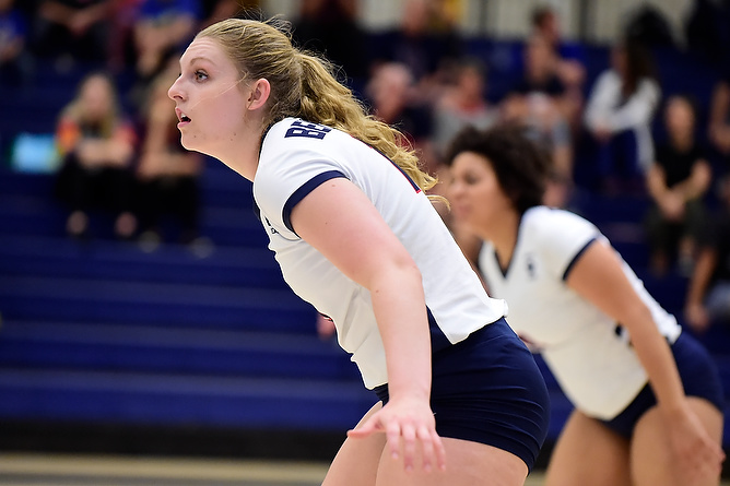 Volleyball Season Ends Against McDaniel in ECAC Championships