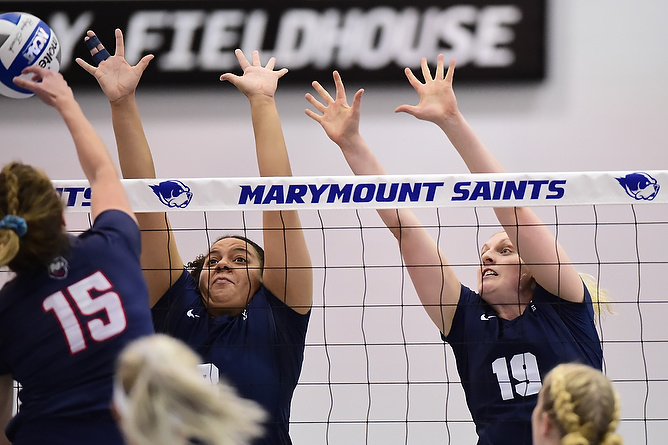 Behrend Volleyball Remains Undefeated in AMCC Action; Lions Defeat Mt. Aloysius