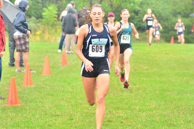 Women's Cross Country Competes at Regionals