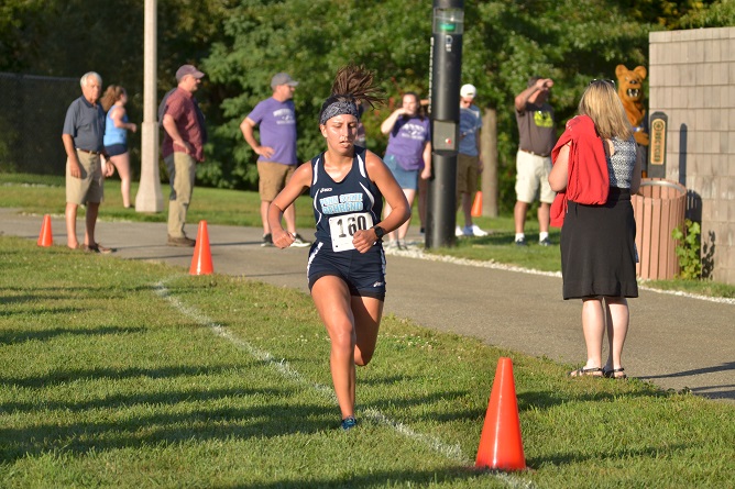 Women’s Cross Country Competes at Oberlin Saturday